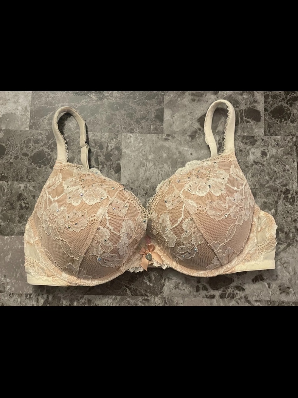 BODY BY VICTORIA'S SECRET 34DDD BEIGE IVORY LACE MESH RARE BRA